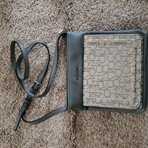 Cross body bag